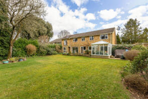 37, Shepherds Way, Liphook GU30 7HF