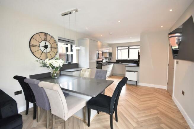 FURTHER VIEW - DINING AREA