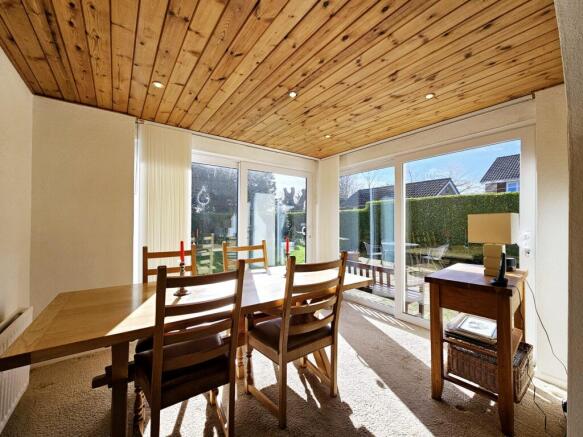 4 bed Detached for sale Image 11