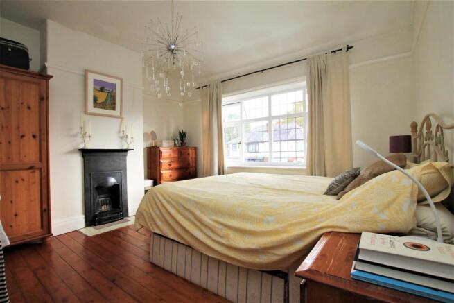 55 Rydal Road bed 1.JPG