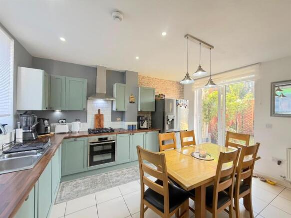 Kitchen / Diner