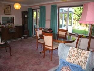 Sitting/Dining Room (2)