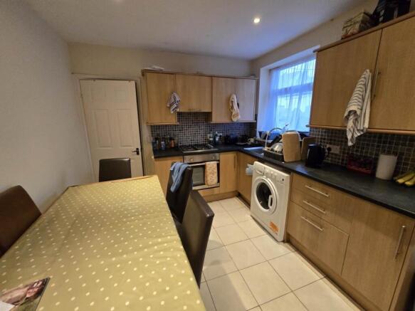 Kitchen Reverse