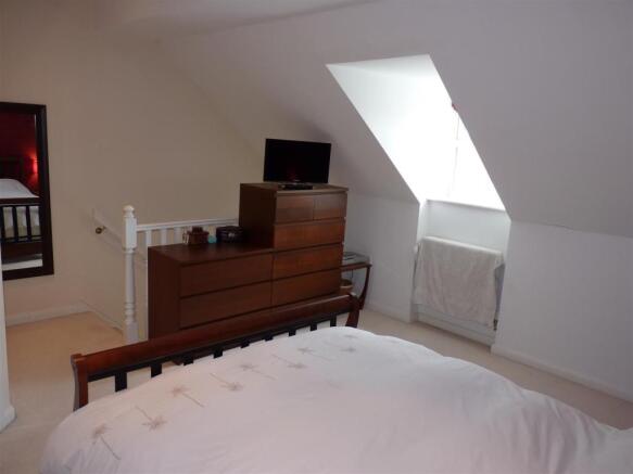 BEDROOM 1