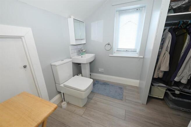3 bed Semi-Detached Bungalow for sale Image 12