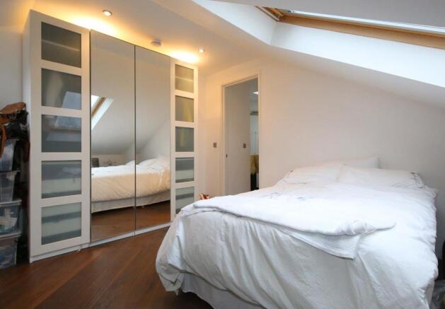 11 Vicarage Mews 210