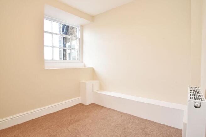 2 bed Flat for sale Image 6
