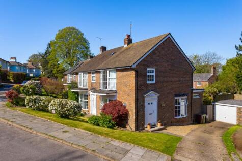 Abbots Close, Battle, TN33