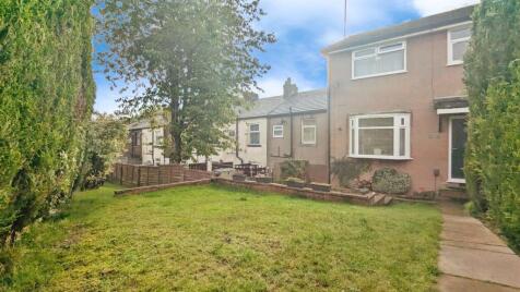 Larch Grove, Lees, Oldham, OL4