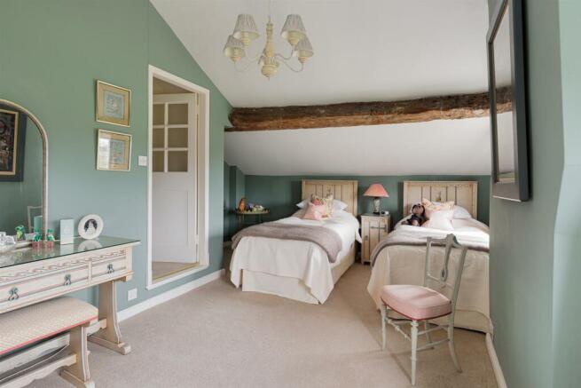 beech_tree_house_39.jpg