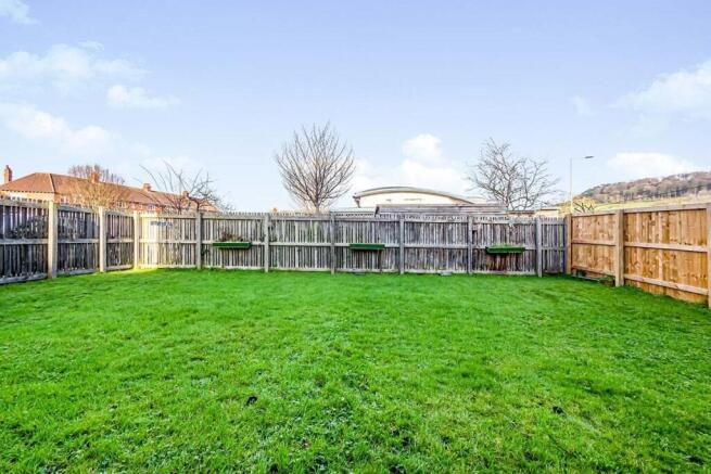 3 bed Detached to rent Image 6