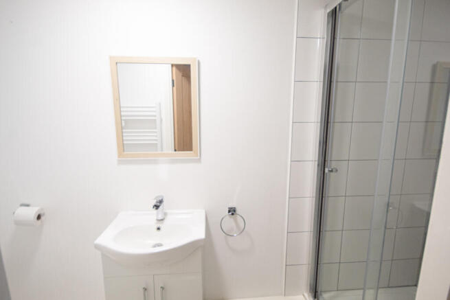 1 bed Flat to rent Image 10