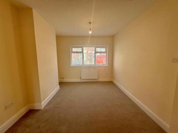 41 Talbot lounge.jpg