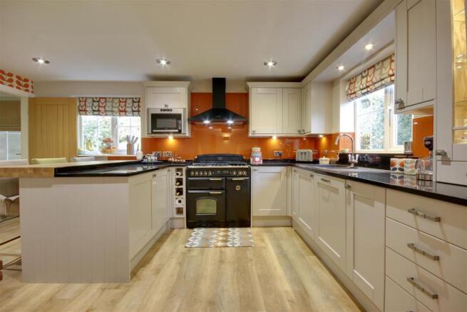 Kitchen Area - Alternative View