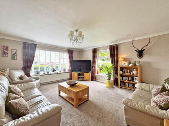 4 bed Detached for sale Image 4