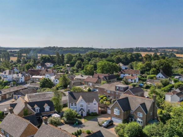 Hogs Orchard Swanley Village2.jpg