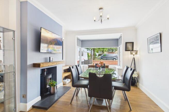 4 bed Semi-Detached for sale Image 4