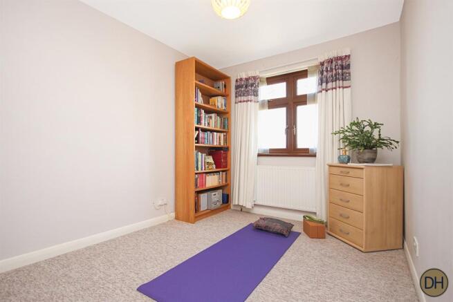 Bedroom+
