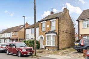 21, Bridgenhall Road, Enfield EN1 4AZ