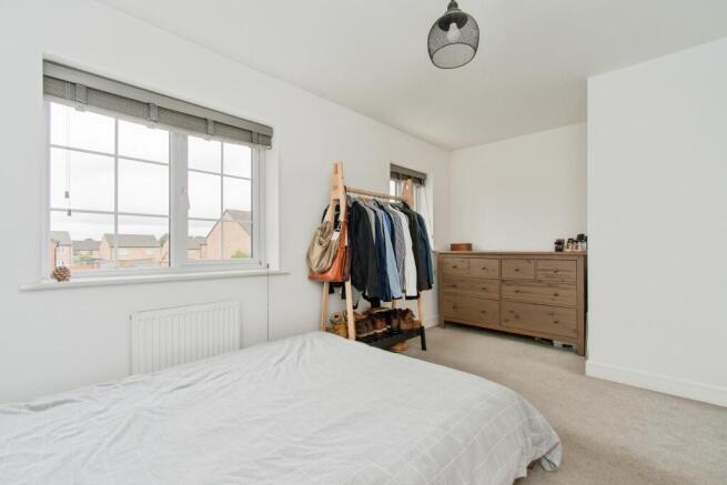 3 bed Town House for sale Image 11