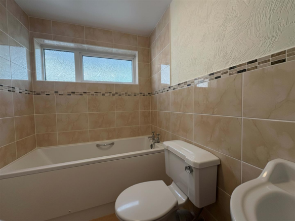 3 bed Semi-Detached Bungalow for sale Image 7