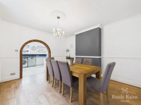 3 bed Detached for sale Image 8