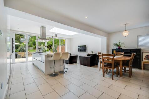 Friars Avenue, Shenfield, Brentwood, CM15