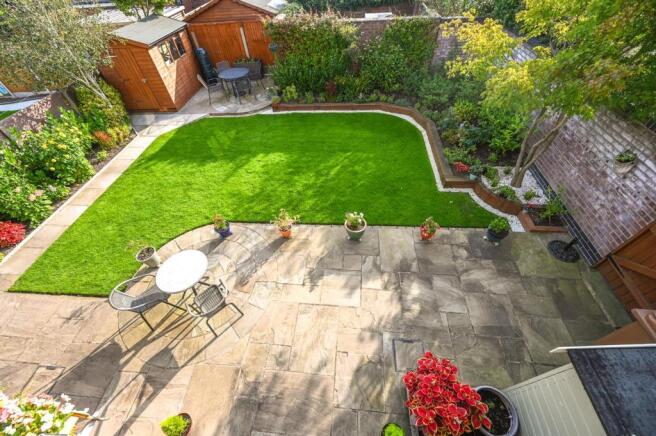 LANDSCAPED GARDENS TO REAR