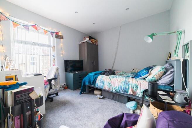 Call 02920 668585 to secure your viewing _8