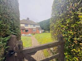 2, Sherwood Cottage, West Green Road, Hartley Wintney, Hook RG27 8JW