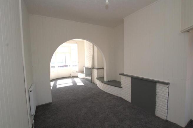 3 bed Terraced to rent Image 5
