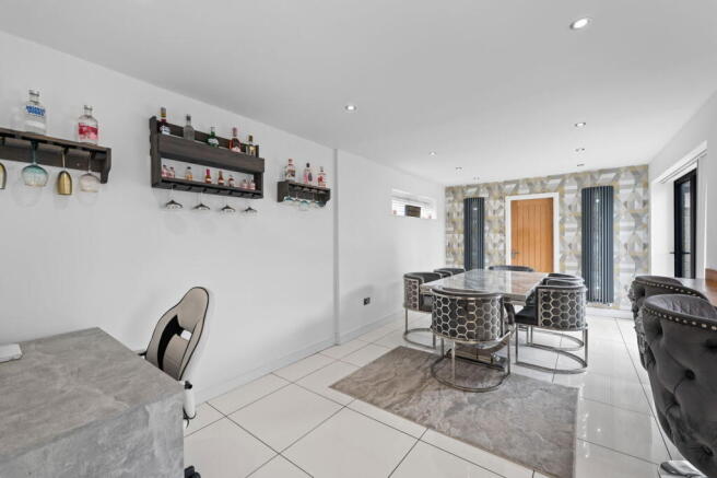 3 bed Detached for sale Image 8