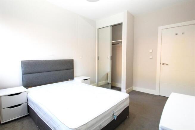 1 bed Flat to rent Image 8