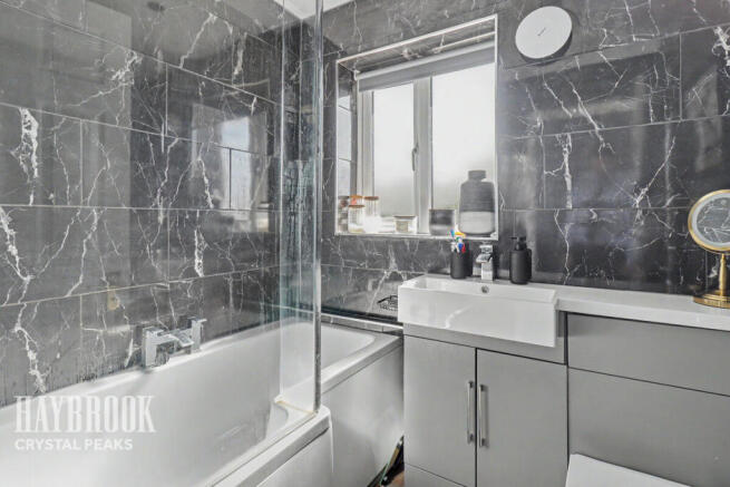 3 bed Detached for sale Image 5