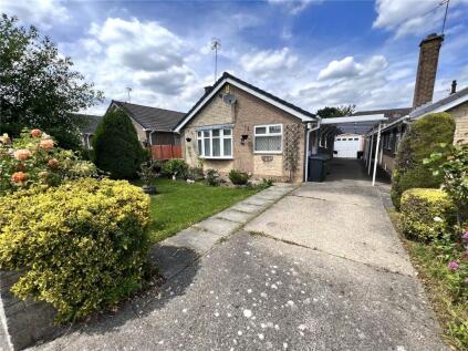 Hucklow Avenue, Inkersall, Chesterfield, Derbyshire, S43