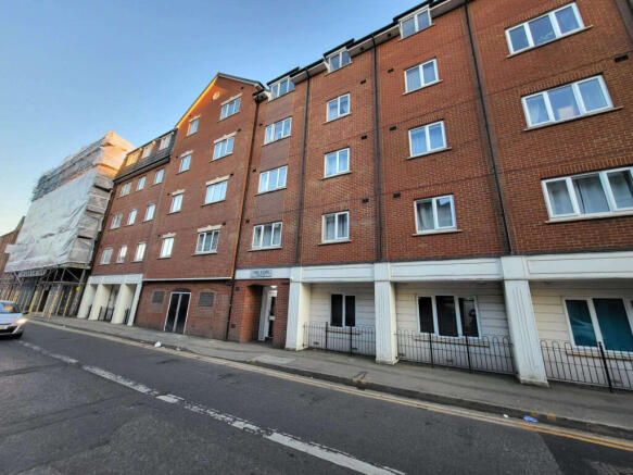 1 Bedroom for Rent