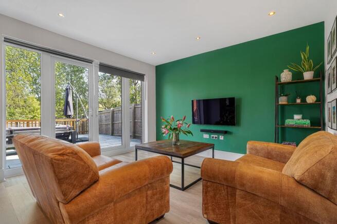 4 bed Detached for sale Image 6