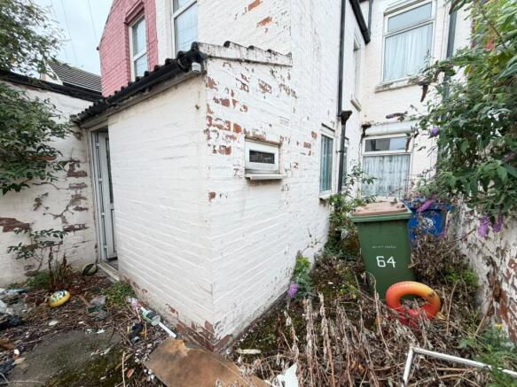 3 bed Terraced for sale Image 11