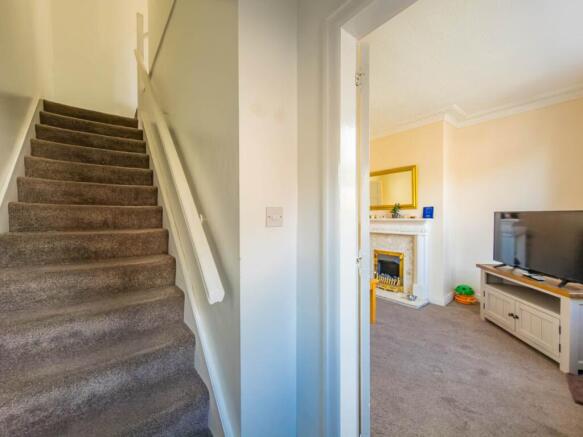 2 bed Town House for sale Image 8