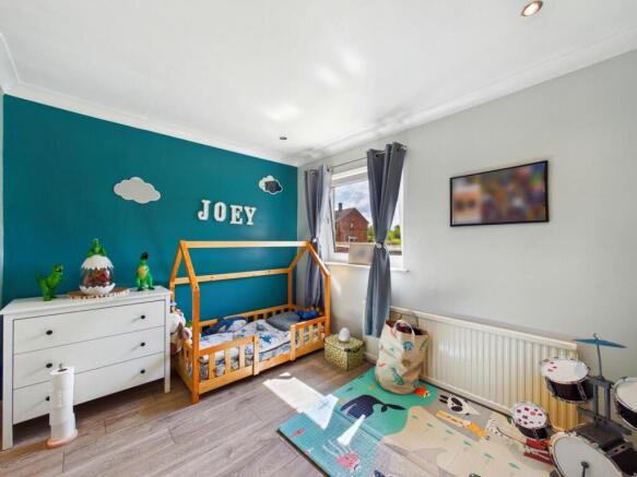 3 bed Semi-Detached for sale Image 9