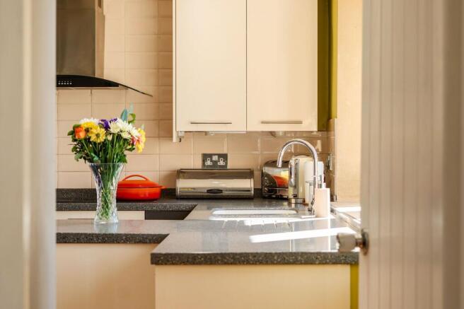 4 bed Detached for sale Image 6
