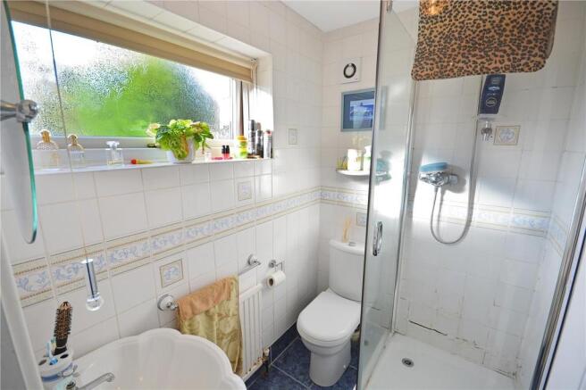 Downstairs Shower...