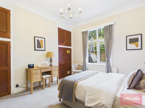 2 bed Apartment for sale Image 9