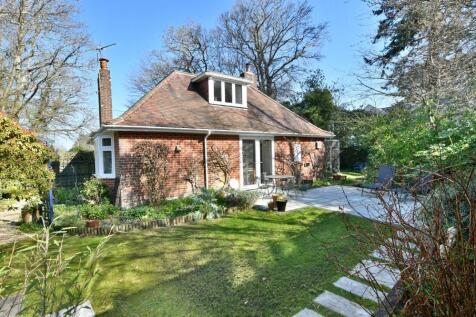 Middlehill Road, Colehill, BH21 2SE