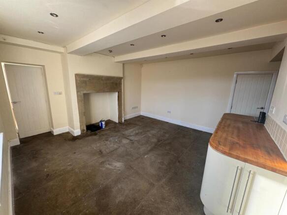 Kitchen/Reception