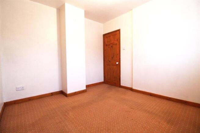 Bedroom 1.jpg