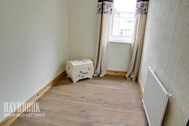 3 bed Terraced to rent Image 9