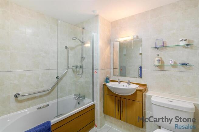 2 bed Apartment for sale Image 9