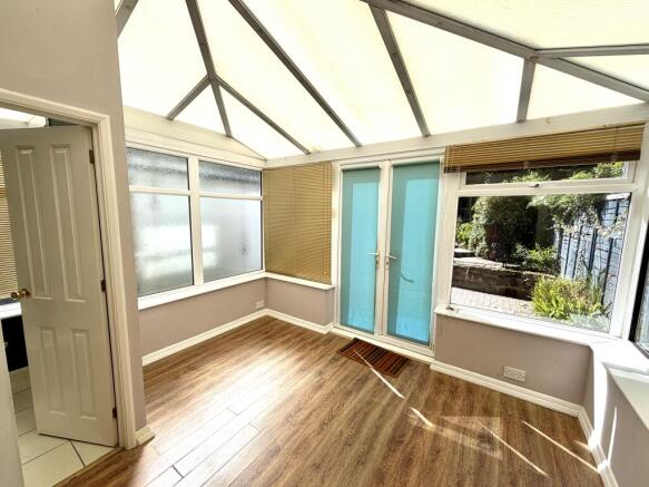 3 bed Semi-Detached for sale Image 4