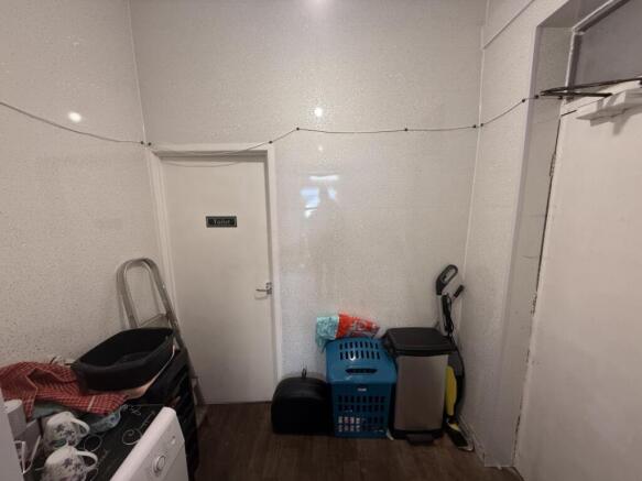 Not Specified to rent Image 6
